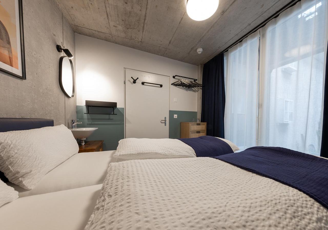 Ambrosia Huesli Hostal